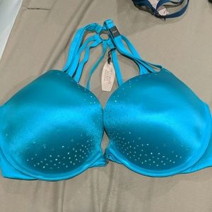 NWT Victoria's Secret Racerback Bra Size 34 DD